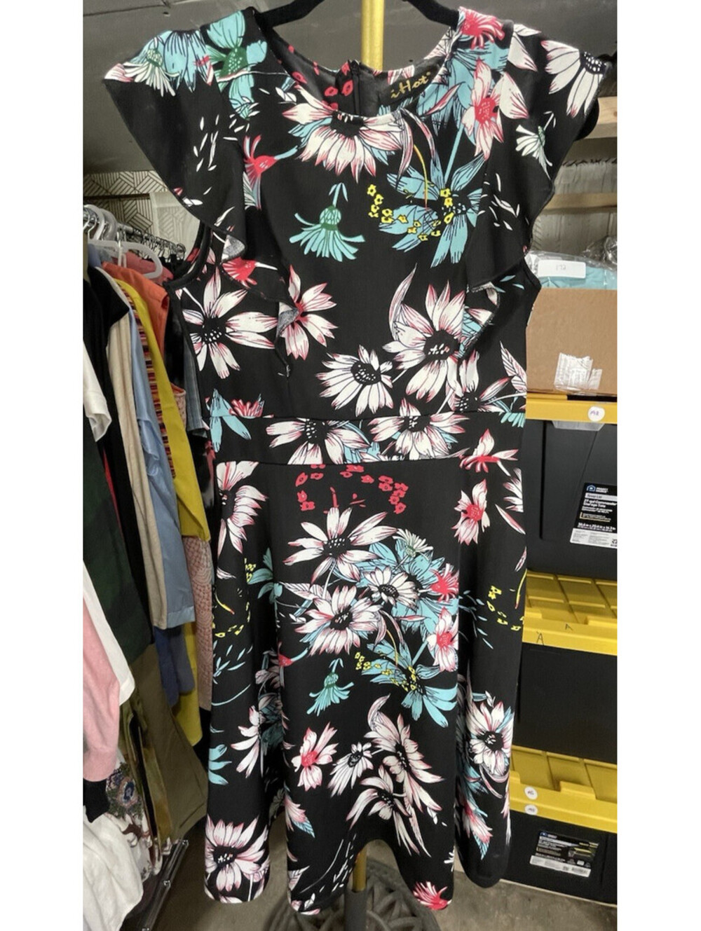 iHot Women's Black Floral Cap Sleeve Swing Dress Size M A-Line Knee Length